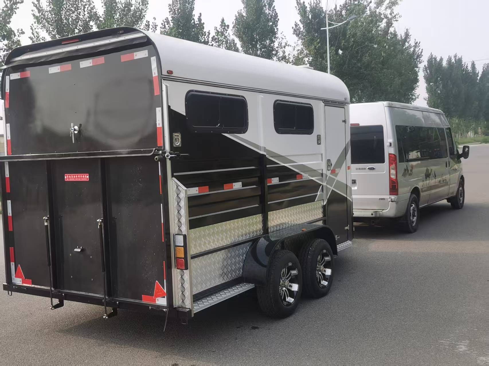Model 170 — Optional Livestock Fence Tow Trailer